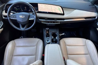 2025 Cadillac XT4 Premium Luxury