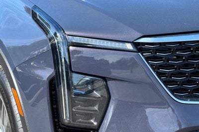 2025 Cadillac XT4 Premium Luxury