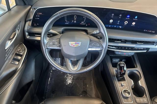 2025 Cadillac XT4 Premium Luxury