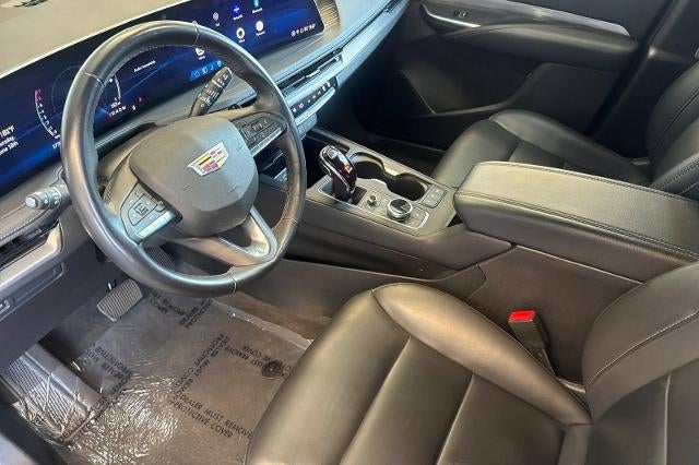 2025 Cadillac XT4 Premium Luxury
