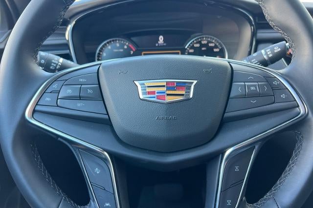 2025 Cadillac XT5 Luxury