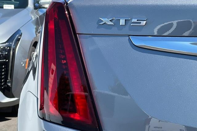 2025 Cadillac XT5 Luxury