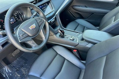 2025 Cadillac XT5 Luxury