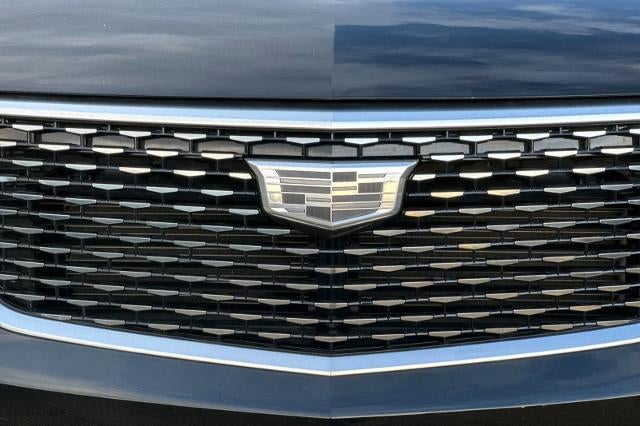 2025 Cadillac XT6 Luxury
