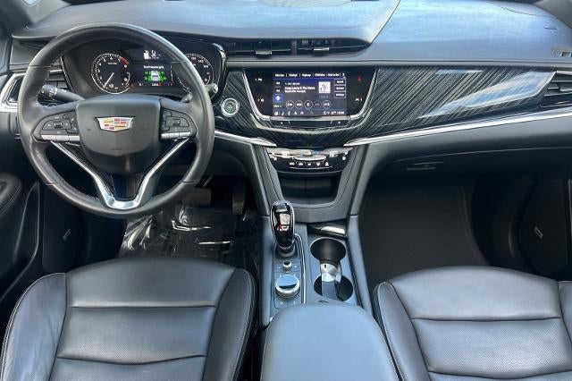 2025 Cadillac XT6 Premium Luxury