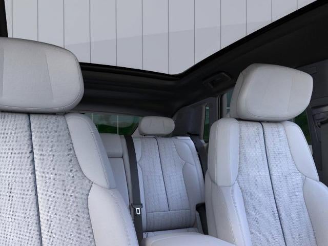 2025 Cadillac LYRIQ Luxury 1