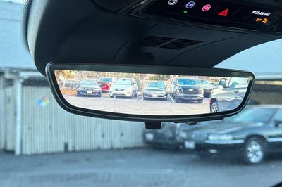 2025 Cadillac LYRIQ Luxury 3