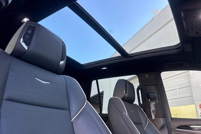 2024 Cadillac Escalade Sport