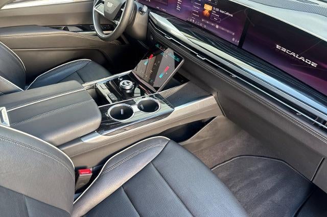 2025 Cadillac Escalade Sport