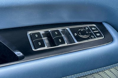 2025 Cadillac ESCALADE IQ Luxury 2