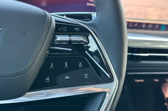 2025 Cadillac ESCALADE IQ Luxury 2