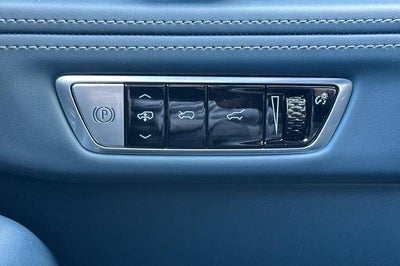 2025 Cadillac ESCALADE IQ Luxury 2