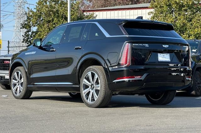 2025 Cadillac ESCALADE IQ Luxury 2