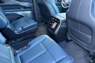 2025 Cadillac ESCALADE IQ Sport 2