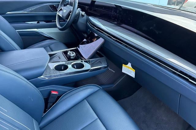 2025 Cadillac ESCALADE IQ Sport 2