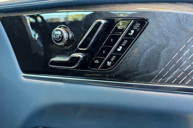 2025 Cadillac ESCALADE IQ Sport 2