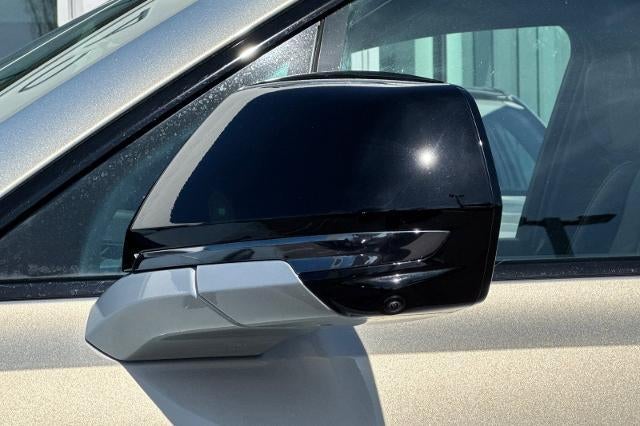 2025 Cadillac ESCALADE IQ Sport 2