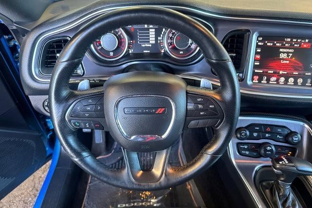 2015 Dodge Challenger R/T Scat Pack Shaker