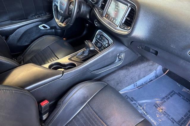 2015 Dodge Challenger R/T Scat Pack Shaker