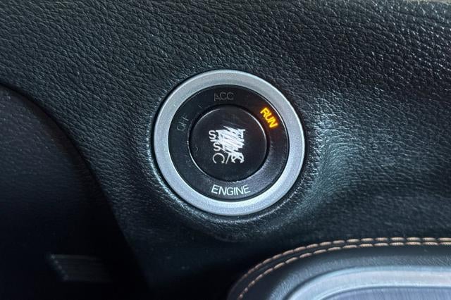 2015 Dodge Challenger R/T Scat Pack Shaker