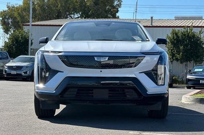 2027 Cadillac OPTIQ Luxury