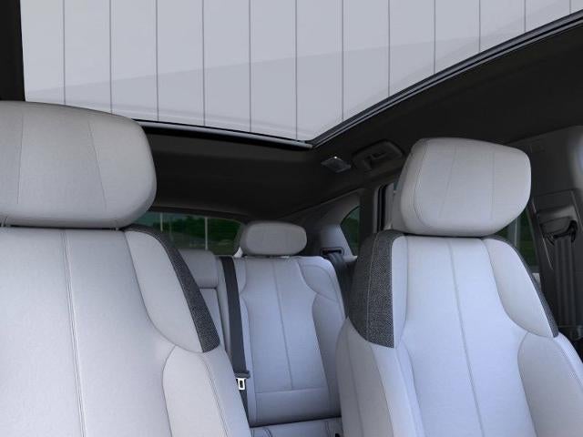 2025 Cadillac OPTIQ Luxury 1