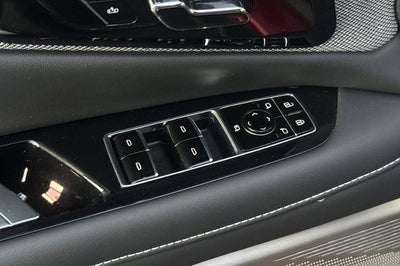 2025 Cadillac OPTIQ Luxury 1