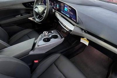 2025 Cadillac OPTIQ Luxury 1