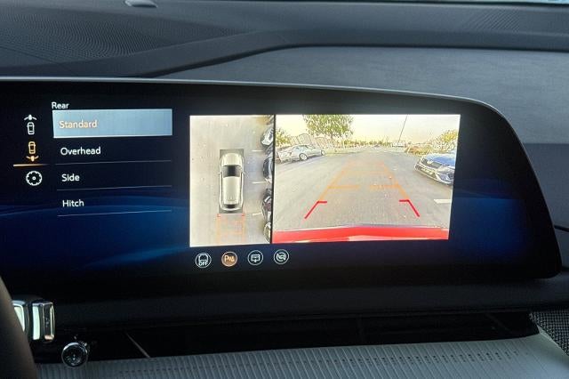 2025 Cadillac OPTIQ Luxury 1