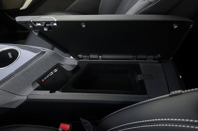 2025 Cadillac OPTIQ Luxury 1