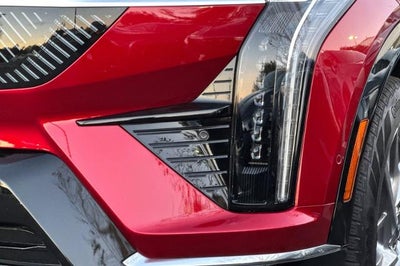 2025 Cadillac OPTIQ Luxury 1