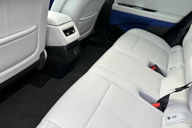 2025 Cadillac OPTIQ Luxury 1