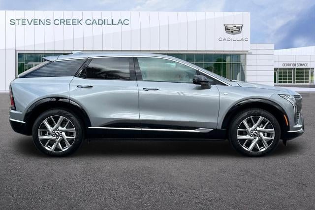2025 Cadillac OPTIQ Luxury 1