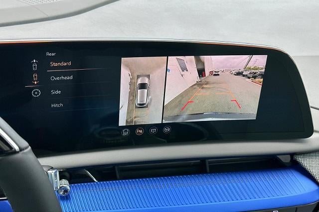 2025 Cadillac OPTIQ Luxury 1