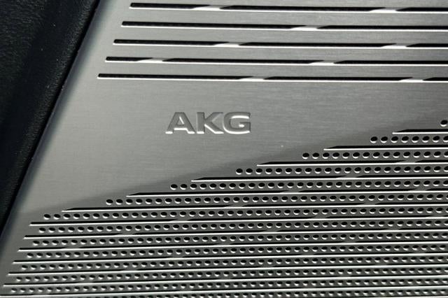 2025 Cadillac OPTIQ Luxury 1