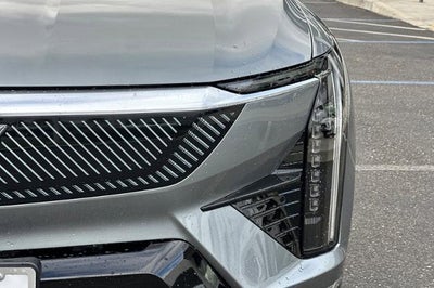 2025 Cadillac OPTIQ Luxury 1