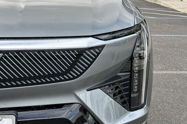 2025 Cadillac OPTIQ Luxury 1