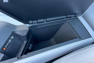 2026 Cadillac OPTIQ Premium Luxury