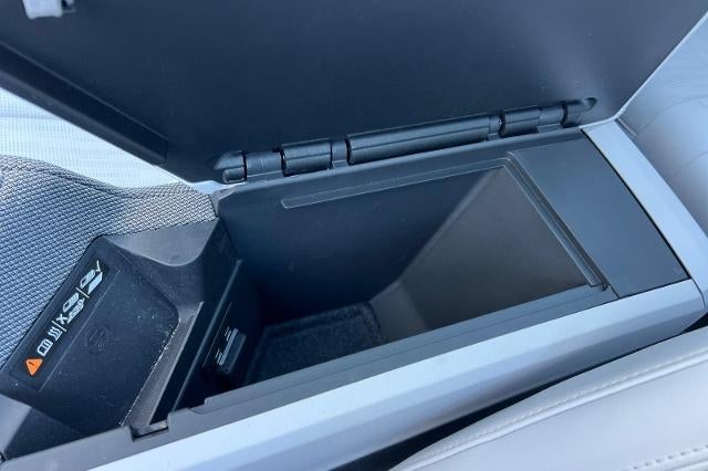 2026 Cadillac OPTIQ Premium Luxury