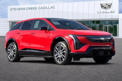 2025 Cadillac OPTIQ Sport 2
