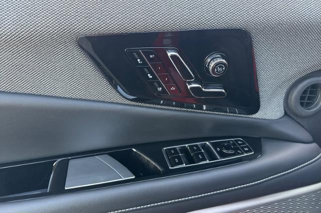 2025 Cadillac OPTIQ Sport 2