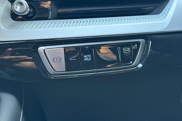 2025 Cadillac OPTIQ Sport 2