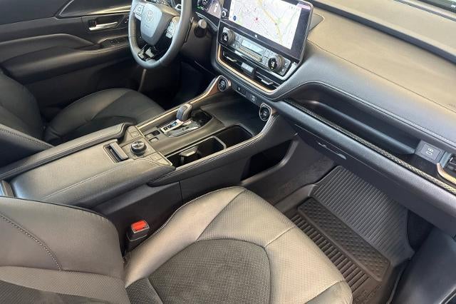2025 Toyota Grand Highlander Hybrid MAX Limited