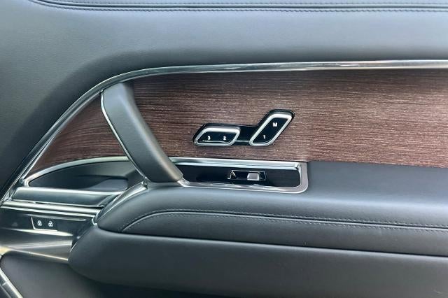 2023 Land Rover Range Rover Autobiography