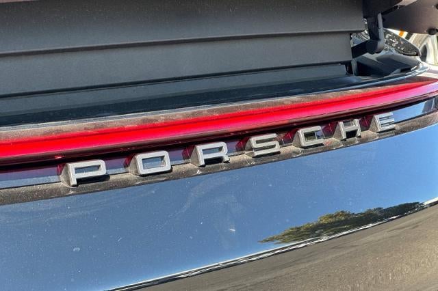 2024 Porsche 911 Carrera