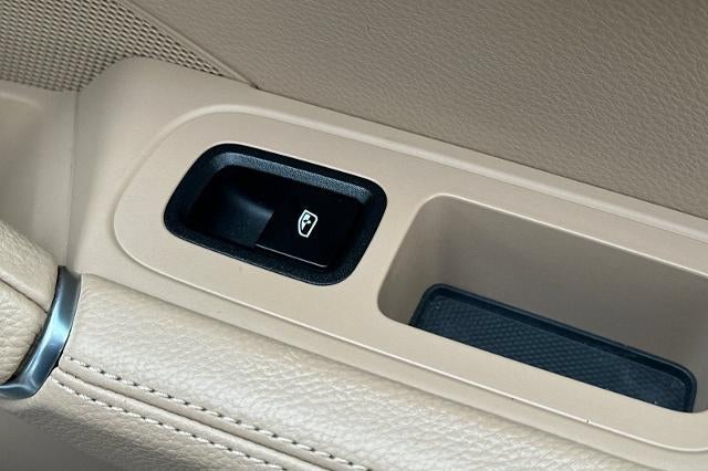 2023 Porsche Cayenne Base