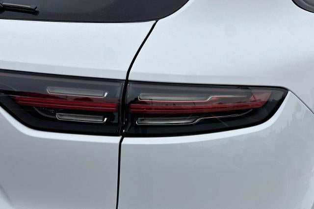 2023 Porsche Cayenne Base