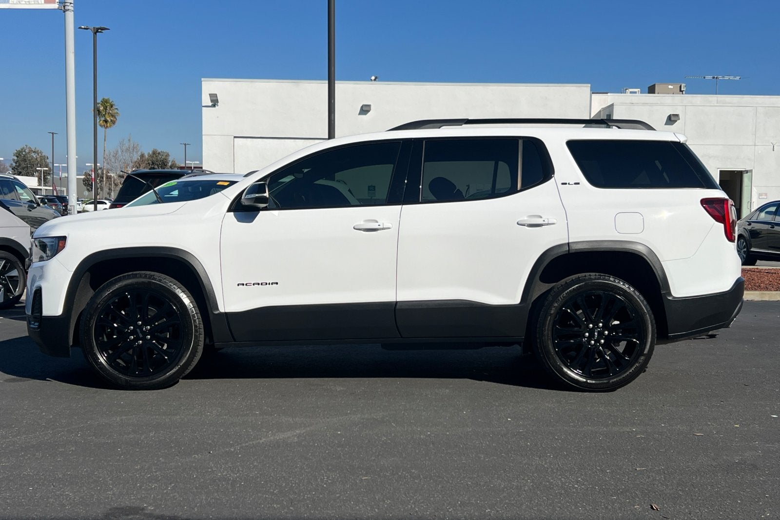 2023 GMC Acadia SLE