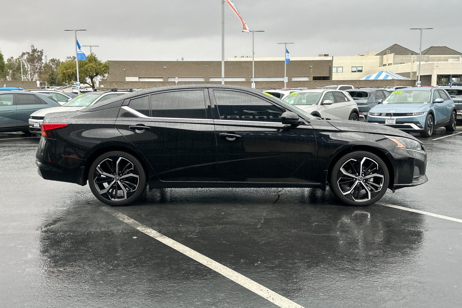 2025 Nissan Altima 2.5 SR