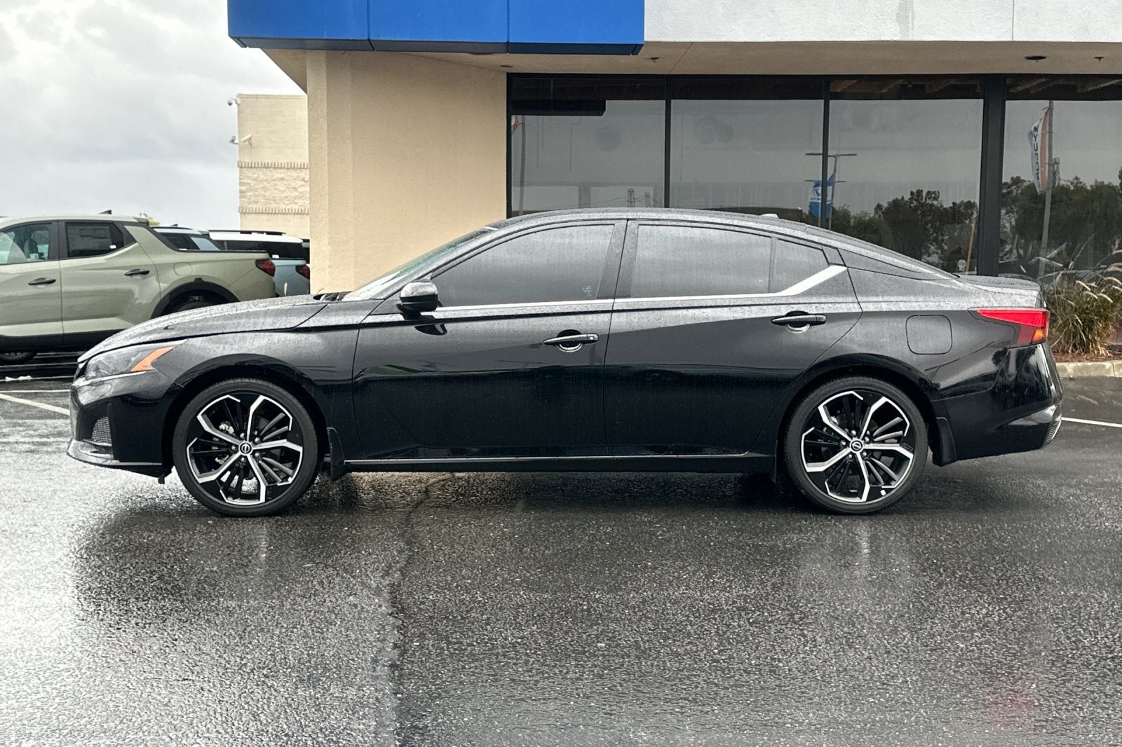 2025 Nissan Altima 2.5 SR